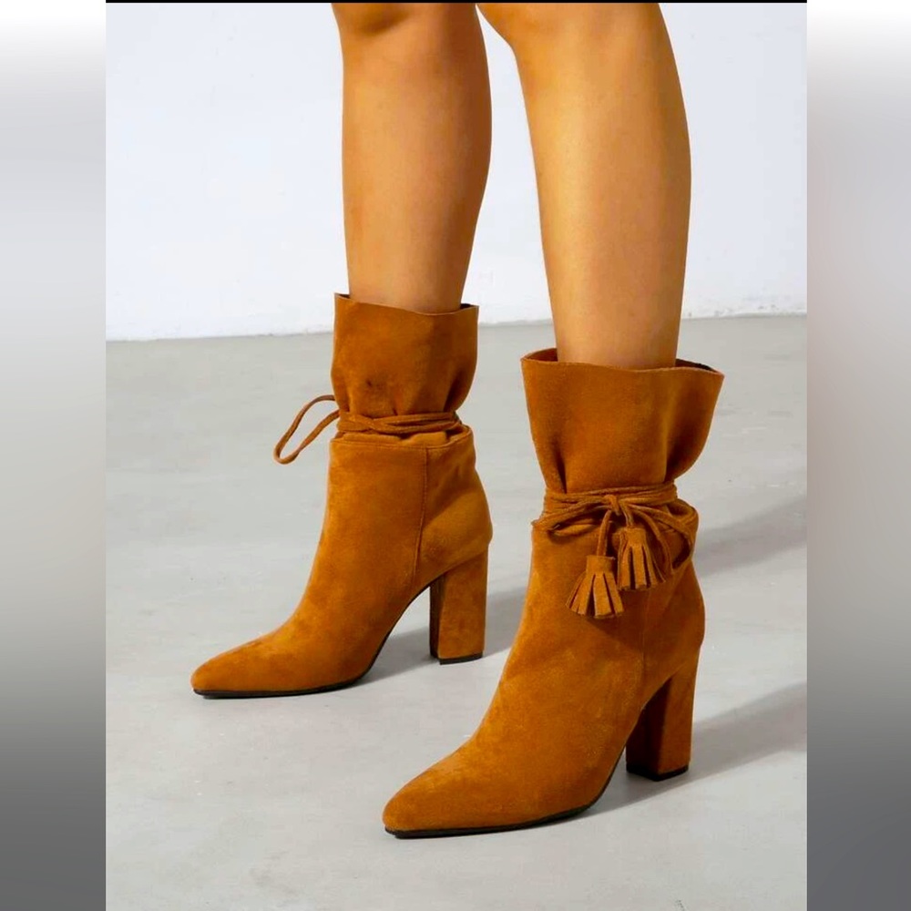 NIB Shein Tassel Decor Tie Leg Design Chunky Heeled Boots